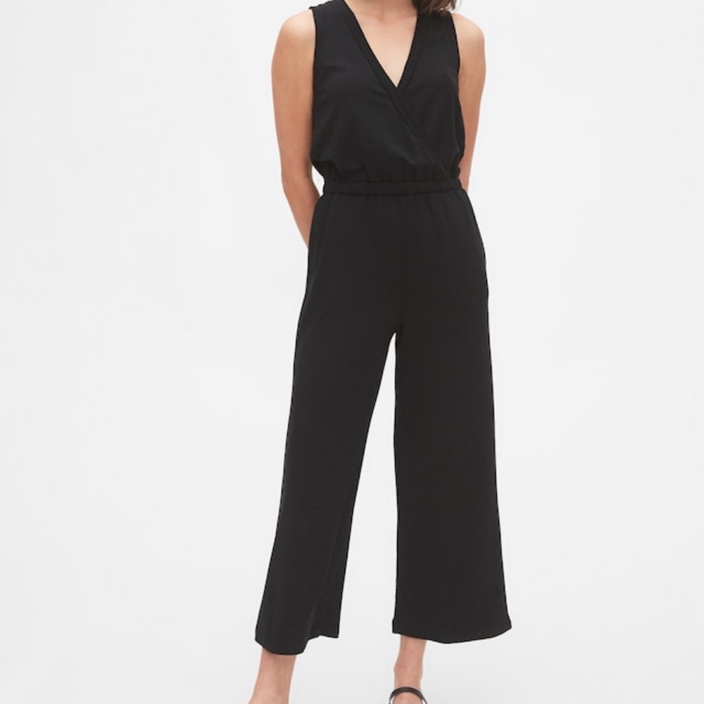 Gap sweat-pant material jumpsuit XS